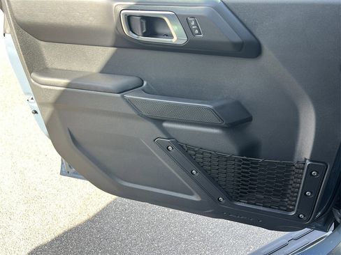 New 2025 Ford Bronco Outer Banks image 16