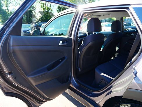 Used 2021 Hyundai Tucson SE AWD/4WD image 25