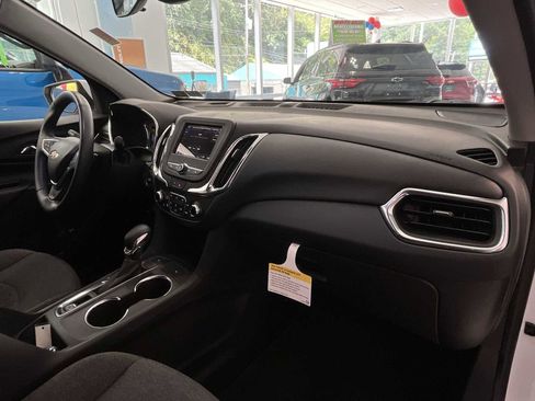 Used 2022 Chevrolet Equinox LT AWD/4WD image 19