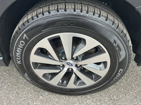 Used 2023 Subaru Outback Premium AWD/4WD image 30