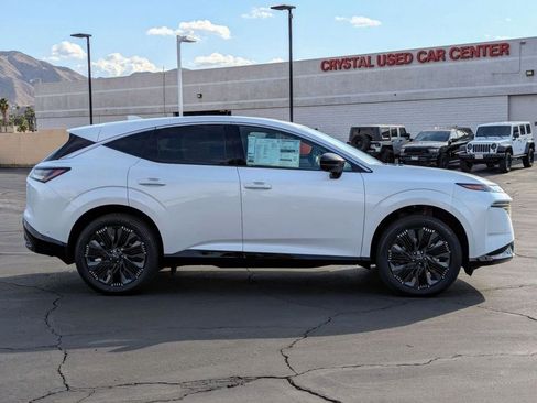 New 2025 Nissan Murano Platinum image 4