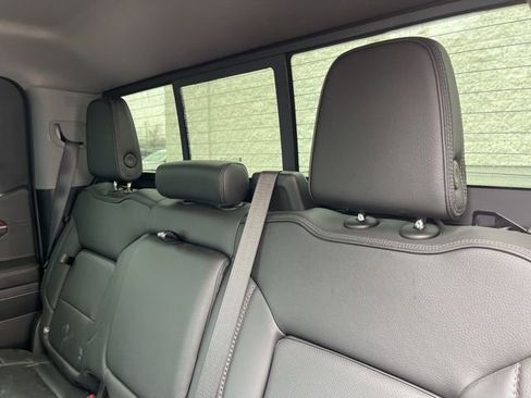Used 2022 GMC Sierra 1500 Denali image 9