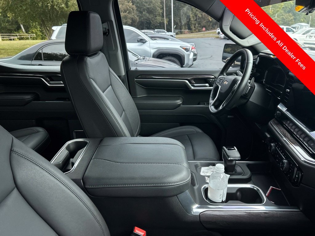 Used 2024 Chevrolet Silverado 1500 LTZ w/ LTZ Premium Package AWD/4WD image 4