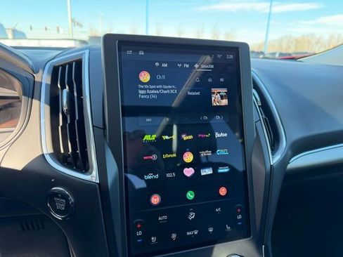 Certified 2022 Ford Edge Titanium image 28