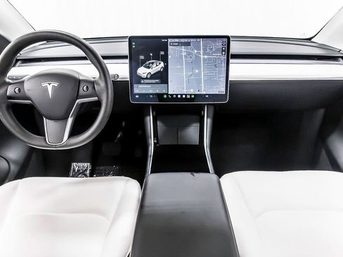 Used 2021 Tesla Model Y 2WD image 19