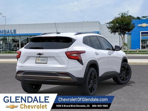 New 2026 Chevrolet Trax ACTIV FWD image 4