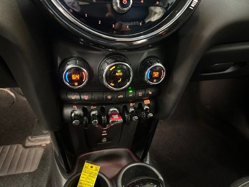 Used 2023 MINI Cooper S image 19