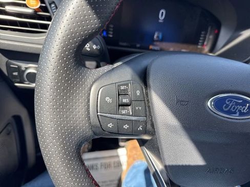 Used 2024 Ford Escape ST-Line w/ Tech Pack #1 AWD/4WD image 16