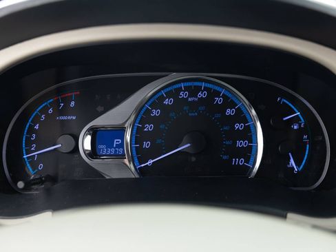 Used 2014 Toyota Sienna Limited w/ Limited Premium Package image 35