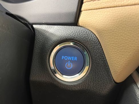 Used 2022 Toyota RAV4 Limited w/ Limited Grade Weather Package AWD/4WD image 23