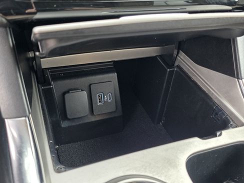 Used 2021 Ford Explorer Limited RWD image 15