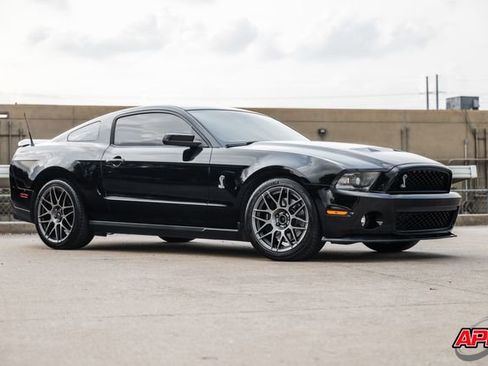 Used 2012 Ford Mustang Shelby GT500 w/ SVT Performance Pkg image 5