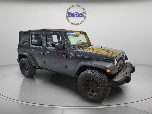 Used 2017 Jeep Wrangler Unlimited Sport w/ Quick Order Package 24S AWD/4WD image 8