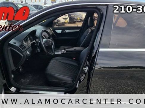 Used 2008 Mercedes-Benz C 300 Sedan image 27