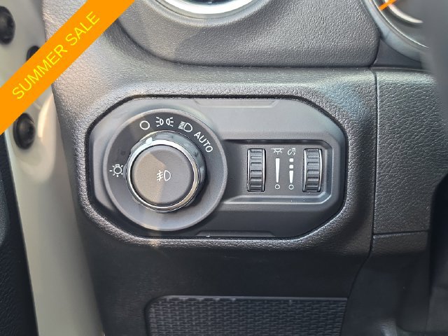 Certified 2019 Jeep Wrangler Unlimited Sahara AWD/4WD image 21