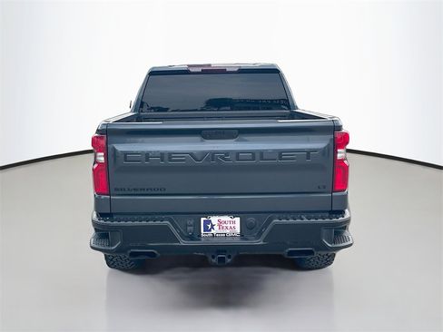 Used 2021 Chevrolet Silverado 1500 LT Trail Boss w/ LPO, Dark Essentials Package image 6