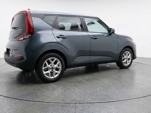 Used 2025 Kia Soul LX w/ LX Technology Package FWD image 9