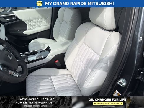 New 2026 Mitsubishi Outlander SEL AWD/4WD image 14