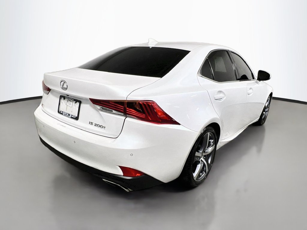 Used 2017 Lexus IS 200t w/ Premium Package RWD image 3