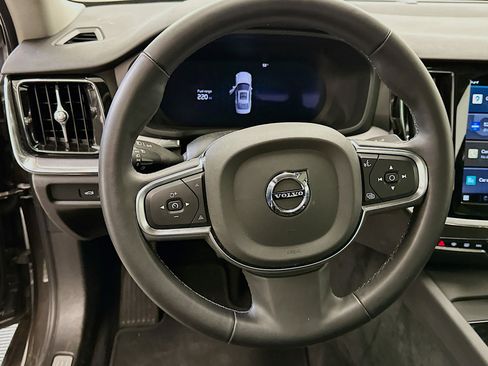 Used 2025 Volvo S60 B5 Core image 18