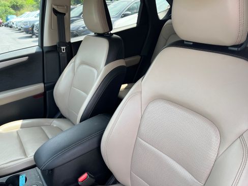 Used 2020 Ford Escape SEL AWD/4WD image 9