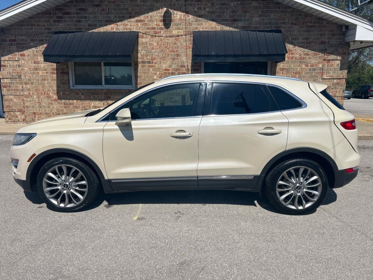 Used 2018 Lincoln MKC Reserve FWD image 10