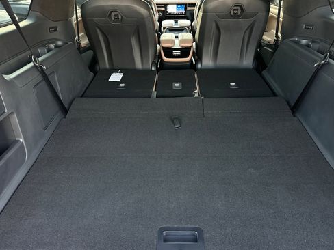 New 2025 Lincoln Navigator L Black Label image 16