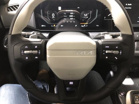 New 2025 Kia K4 GT-Line w/ GT-Line Sunroof Package image 24