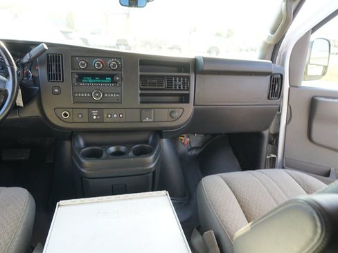 Used 2020 Chevrolet Express 3500 w/ Driver Convenience Package RWD image 23