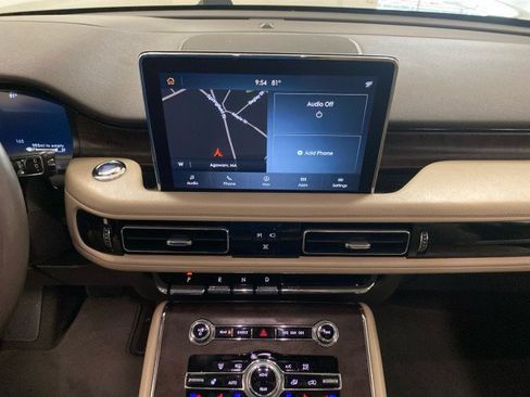 Used 2020 Lincoln Aviator Reserve w/ Equipment Group 201A AWD/4WD image 24