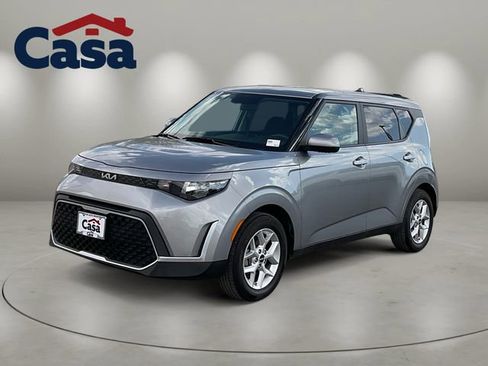 Certified 2025 Kia Soul LX w/ LX Technology Package FWD image 1
