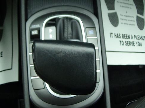 Used 2025 Hyundai Kona SEL image 28