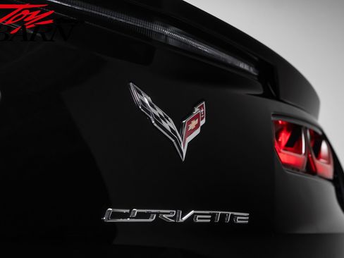 Used 2015 Chevrolet Corvette Stingray Convertible w/ 2LT Preferred Equipment Group RWD image 20