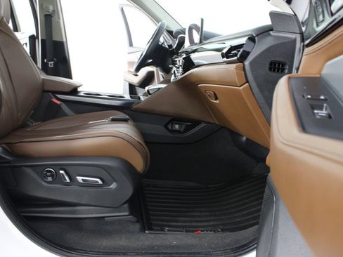 Used 2025 Acura MDX SH-AWD w/ Advance Package image 26