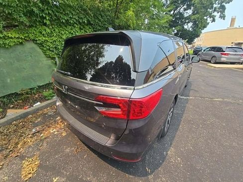 Used 2023 Honda Odyssey EX-L image 2
