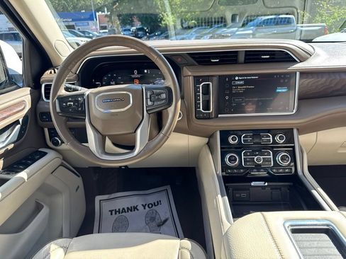 Used 2023 GMC Yukon Denali AWD/4WD image 27