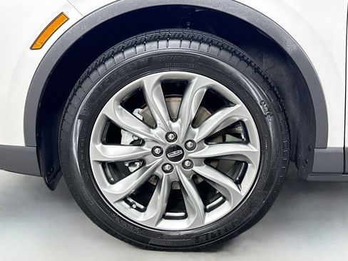 Used 2022 Lincoln Corsair FWD w/ Premium Package image 20