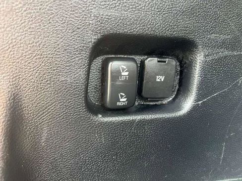 Used 2017 Ford Edge SEL w/ Equipment Group 201A FWD image 22