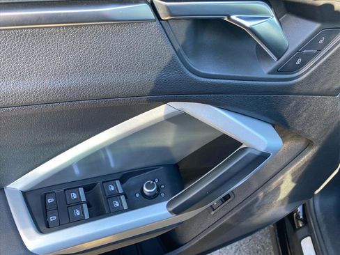 Used 2023 Audi Q3 2.0T Premium image 17