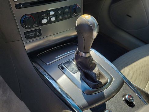 Used 2013 INFINITI G37 Journey w/ Premium Pkg image 24