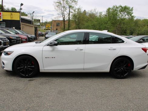 Used 2018 Chevrolet Malibu LT w/ Driver Confidence Package FWD image 12