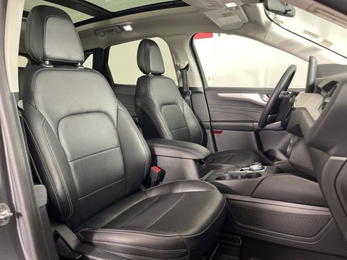 Used 2022 Ford Escape SEL w/ Technology Package image 34