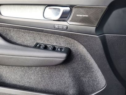 Used 2026 Volvo XC40 B5 Ultra w/ Protection Package Premier