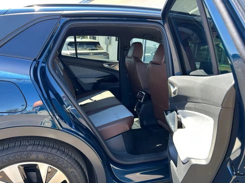 Used 2023 Volkswagen ID.4 Pro RWD image 39