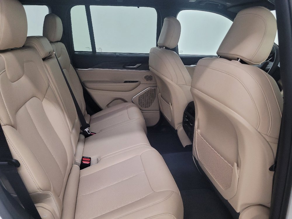 Used 2023 Jeep Grand Cherokee 4WD 4xe w/ Luxury Tech Group II image 19