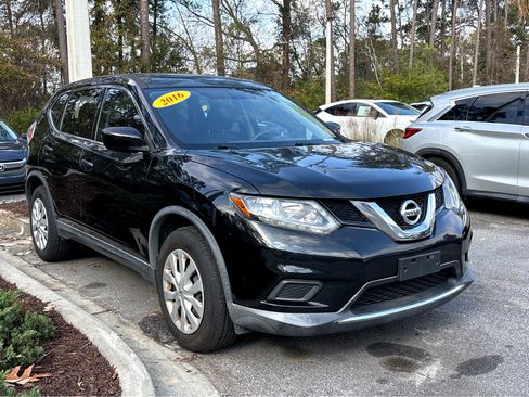 Used 2016 Nissan Rogue S image 18
