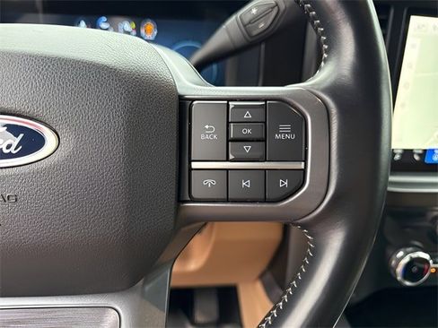 Used 2023 Ford F250 Lariat w/ Chrome Package image 17