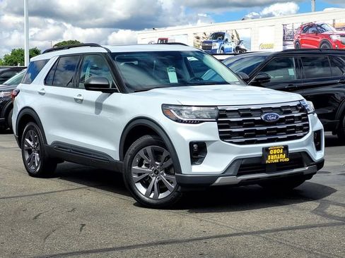 New 2026 Ford Explorer Active w/ Active Comfort Package image 1