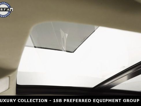 Used 2010 Cadillac SRX Luxury image 22