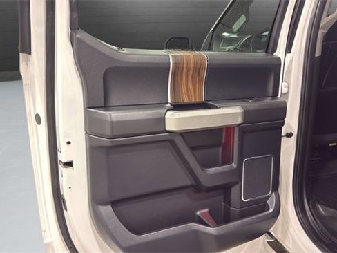 Used 2017 Ford F150 Lariat w/ Equipment Group 501A Mid image 27